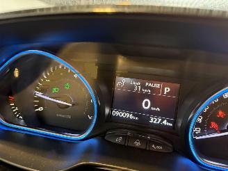 Peugeot 2008 1.2 PureTech Allure Automaat! 90.000 KM! picture 20