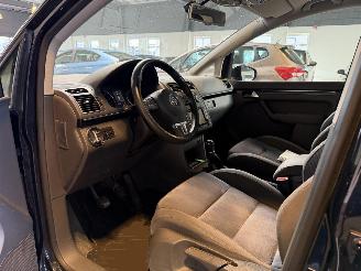 Volkswagen Touran 1.2 TSI Highline BlueMotion 7 persons NAP! picture 15