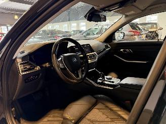 BMW 3-serie 330e Business Edition Plus BTW! picture 17