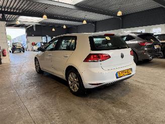 Volkswagen Golf 1.2 TSI Trendline picture 3