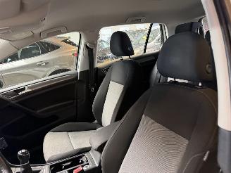 Volkswagen Golf 1.2 TSI Trendline picture 15