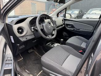 Toyota Yaris 1.5 Hybrid Energy picture 17