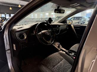 Toyota Auris Touring Sports 1.8 Hybrid Sports 170.000 NAP! picture 15