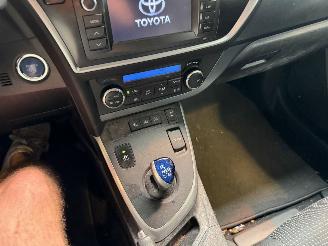 Toyota Auris Touring Sports 1.8 Hybrid Sports 170.000 NAP! picture 23