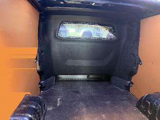 Renault Trafic 2.0 L2H1 Extra DC 36.000 NAP! picture 17