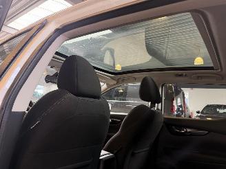 Nissan Qashqai 1.3 DIG-T 86.000 Automaat! picture 16