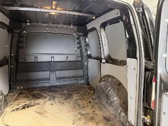 Volkswagen Caddy Cargo 2.0 TDI Economy Business picture 18