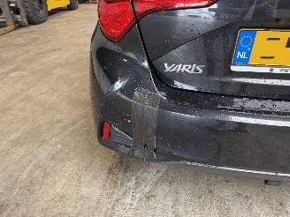 Toyota Yaris 1.5 Hybrid Executive picture 12