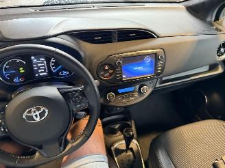 Toyota Yaris 1.5 Hybrid Executive picture 24
