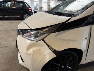 Toyota Aygo 1.0 VVT-i x-play NAP! picture 10