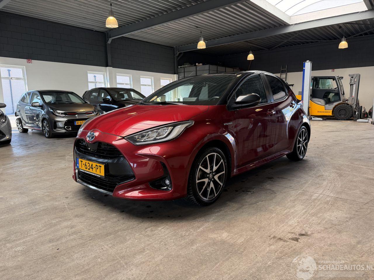 Toyota Yaris 1.5 Hybrid 32.000 KM!