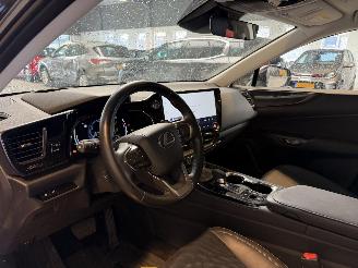 Lexus NX 450h+ AWD Luxury Line NAP! picture 26
