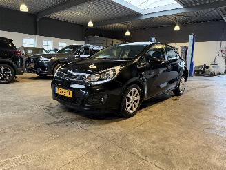 krockskadad bil auto Kia Rio 1.2 CVVT 2015/2