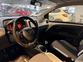 Toyota Aygo 1.0 VVT-i x-wave picture 21