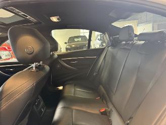 BMW 3-serie 320i M Sport NAP PANO! picture 14