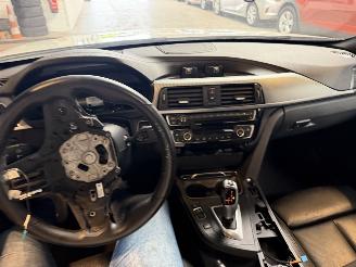BMW 3-serie 320i M Sport NAP PANO! picture 22
