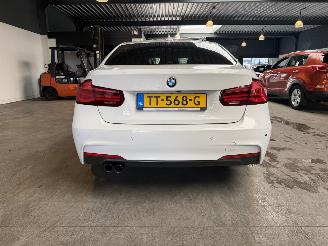 BMW 3-serie 320i M Sport NAP PANO! picture 4