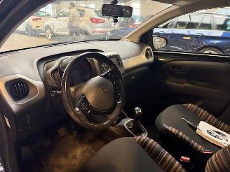 Citroën C1 1.0 e-VTi Shine picture 17
