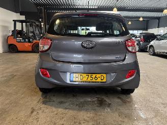 Hyundai I-10 1.0i i-Motion Comfort picture 4