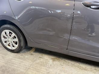 Hyundai I-10 1.0i i-Motion Comfort picture 10