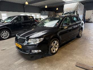Schadeauto Skoda Superb Combi 1.4 TSI Ambition Business Line 2011/9