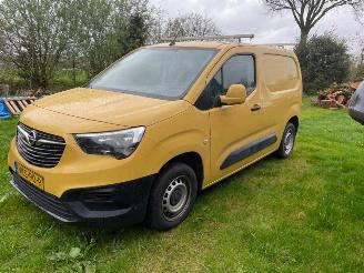 Schade bestelwagen Opel Combo 1.5D Edition 2021 *versnellingsbak stuk* 2021/6