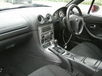 Mazda MX-5 1.8 SVT ..Deze MX-5 is alleen voor onderdelen picture 16