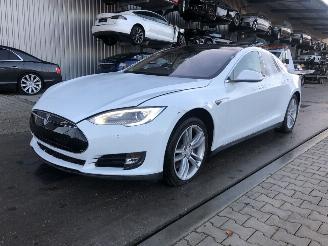 Auto da rottamare Tesla Model S 85 2014/7