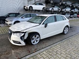 Salvage car Audi A3  2014/5