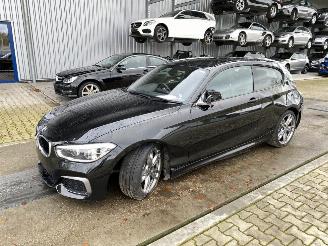 Salvage car BMW 1-serie M140i 2017/1