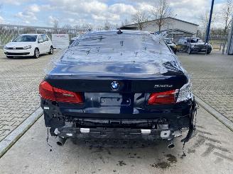 BMW 5-serie 530e picture 8