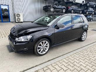 Salvage car Volkswagen Golf  2015/6