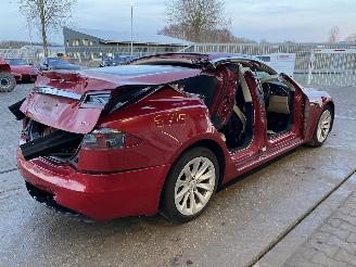 Tesla Model S 75D picture 3