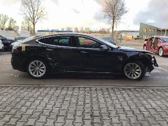 Tesla Model S  picture 4
