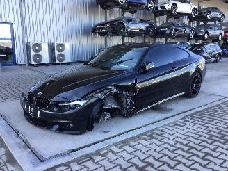 Salvage car BMW 4-serie 420i Coupe 2018/2