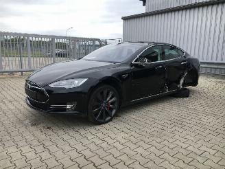 Voiture accidenté Tesla Model S P85+ 2014/7