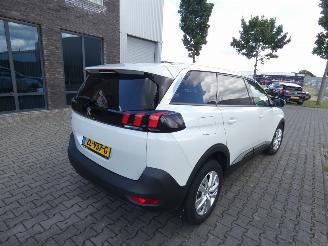 Peugeot 5008 1.2 PT BL. EXECUTIVE picture 3