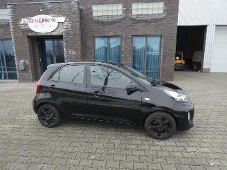 Damaged car Kia Picanto 1.0 CVVT COMFORTLINE 2016/2