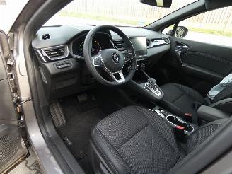 Renault Captur 1.6 E-TECH HYBRID 145 SL Rive Gauche picture 9