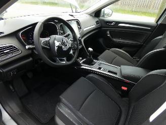 Renault Mégane ESTATE 1.3 TCE INTENS picture 10