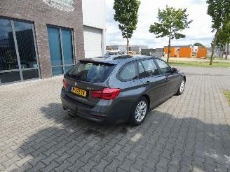 BMW 3-serie Touring 318i Centennial High Executive picture 3