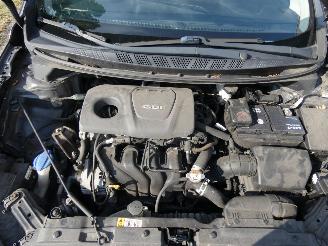 Kia Cee d Sportswagon 1.6 GDI DynamicLine picture 26