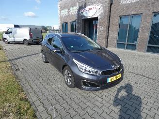 Kia Cee d Sportswagon 1.6 GDI DynamicLine picture 2