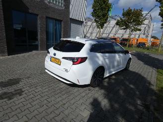 Toyota Corolla Touring Sports 1.8 Hybrid Dynamic picture 3
