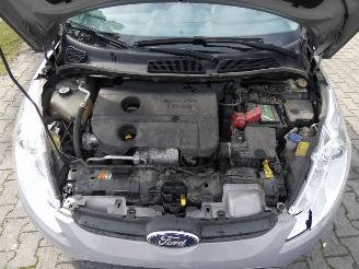 Ford Fiesta 1.6 TDCi ECOnetic picture 15
