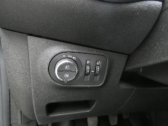 Opel Corsa 1.4 Edition picture 12