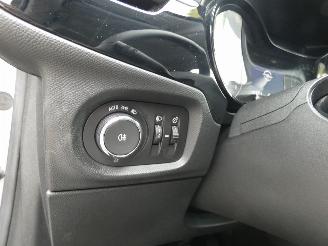 Opel Corsa 1.2 Edition picture 12