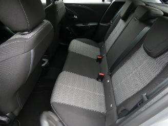 Opel Corsa 1.2 Edition picture 10