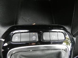 Opel Corsa 1.2 Edition picture 18