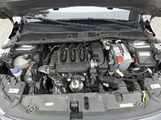 Opel Corsa 1.2 Edition picture 27